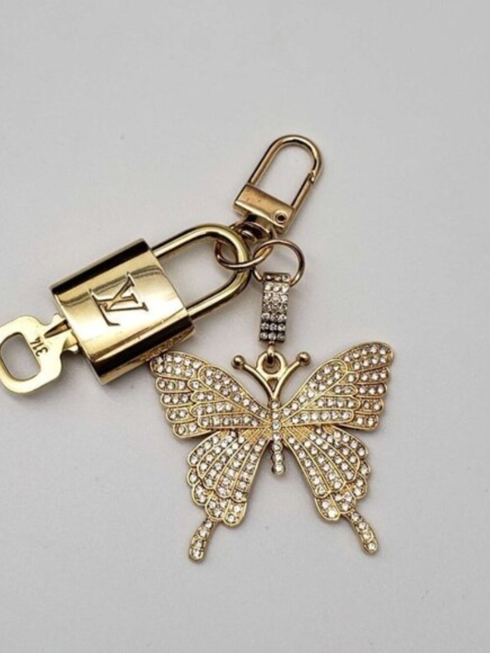 LV Authentic Gold Padlock 🔒 Key Set w/ Unbranded Butterfly Keychain Charm